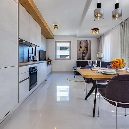 Apartmán Diamond Two Bedroom *