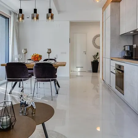 Apartmán Diamond Two Bedroom *